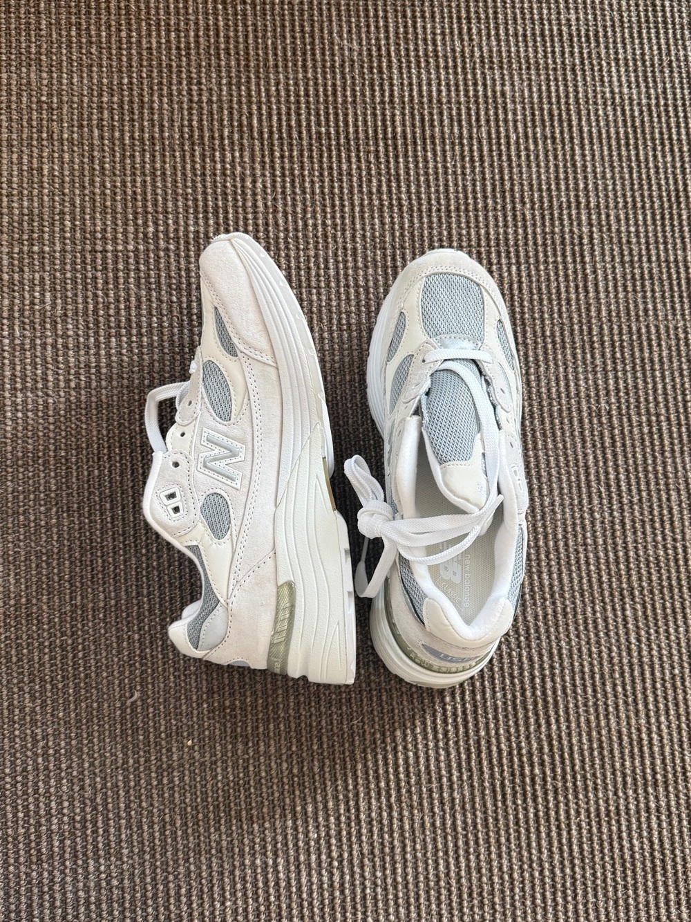 NWOT New Balance Made In USA 992 white with silver gray women US 7 23cm